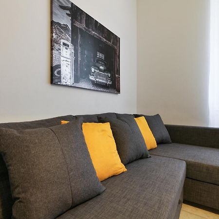Apartamento Primopiano - Brenta Milán Exterior foto