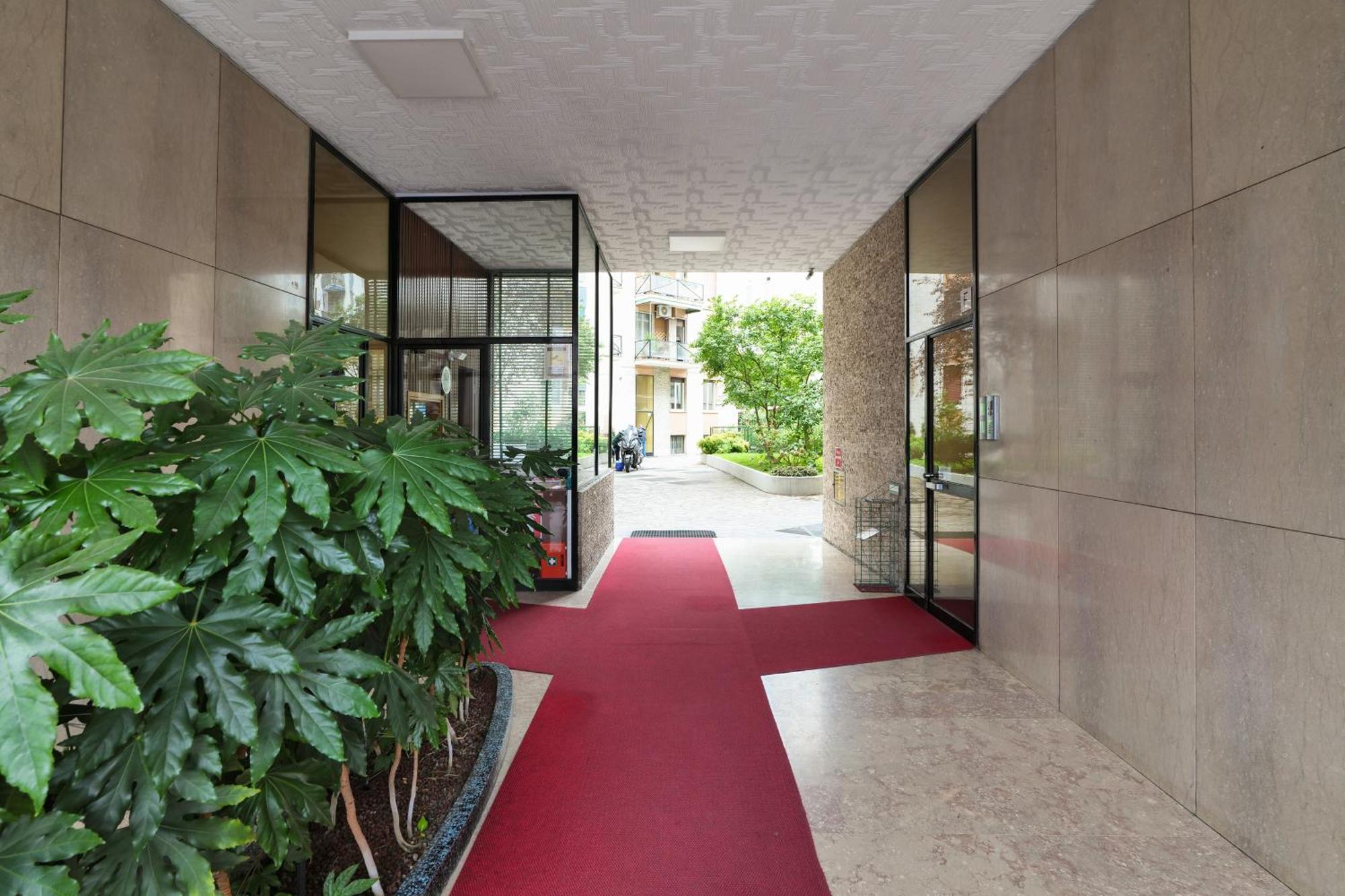 Apartamento Primopiano - Brenta Milán Exterior foto